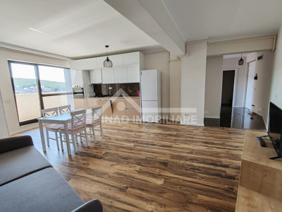 Apartament 3 camere, 2 bai, balcon 15mp, Zorilor Strada Frunzisului
