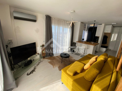 Apartament 2 camere, balcon 20mp, mobilat modern, parcare, Zona Europa