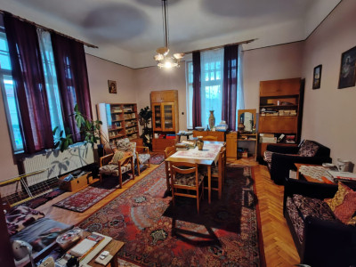 Apartament cu 2 camere 80mp+garsoniera 20mp+parcare, Str. Napoca